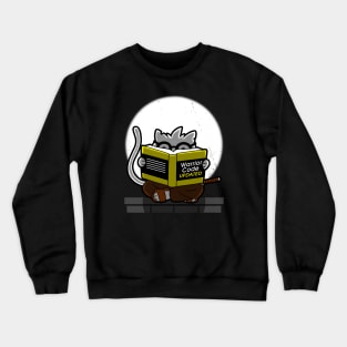 Cute Reading Bookworm Samurai Cat for Cat Lovers and Bookworms Crewneck Sweatshirt